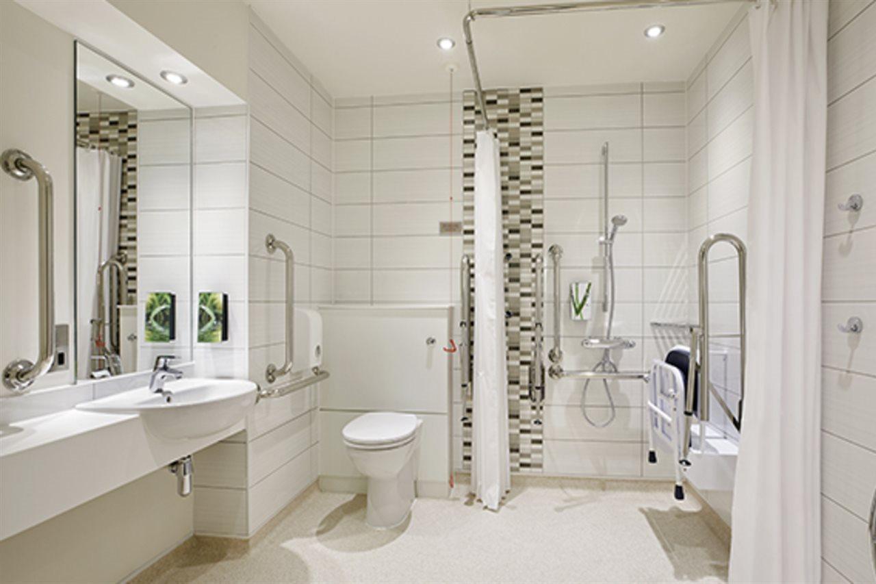 Premier Inn Трінґ Екстер'єр фото